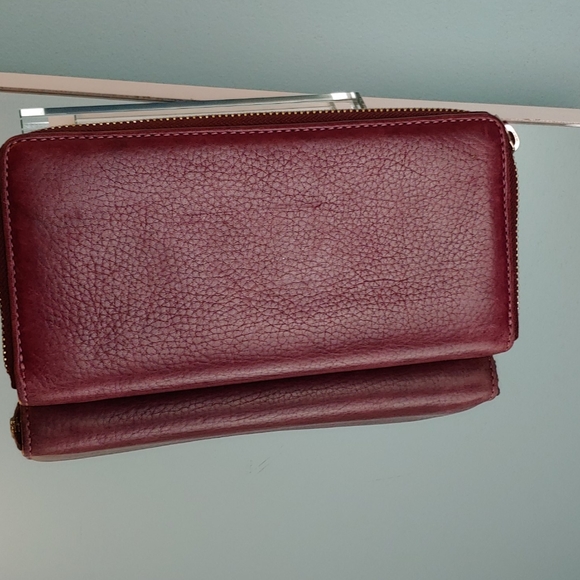 Coach Zip wallet. - Picture 3 of 6